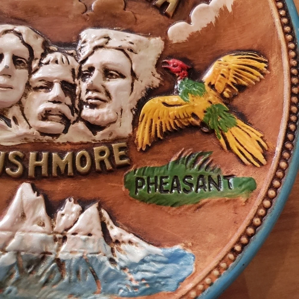 VTG MT. RUSHMORE PLATE SOUTH DAKOTA, Ceramic SOUVENIR WALL PLAQUE/DISH, JAPAN 8